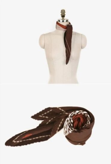 Beige Pleated Heart Scarf